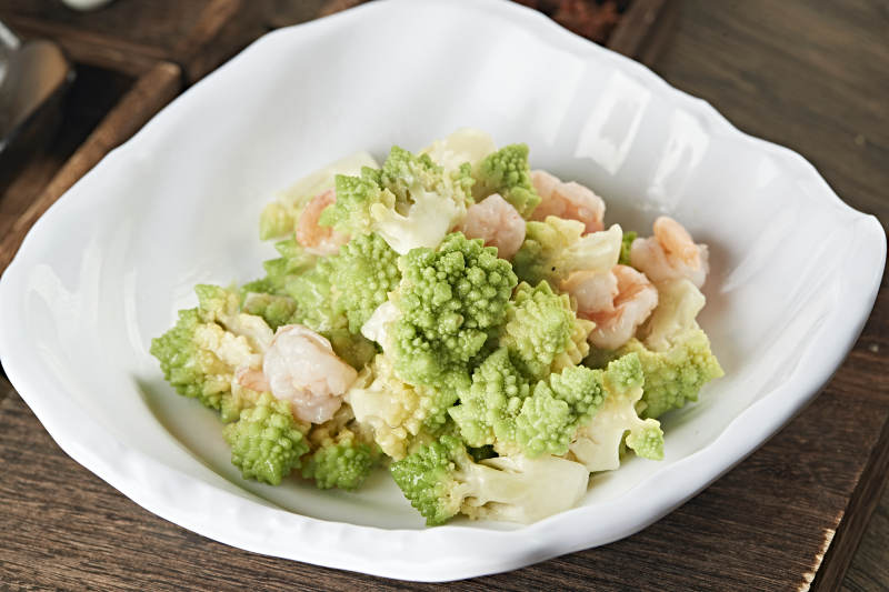 清炒宝塔菜深海大虾仁图片