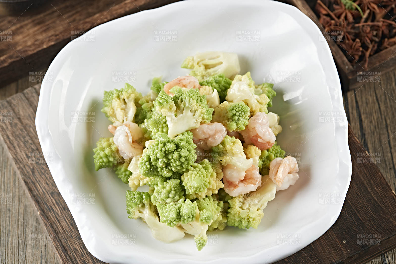 清炒宝塔菜深海大虾仁图片