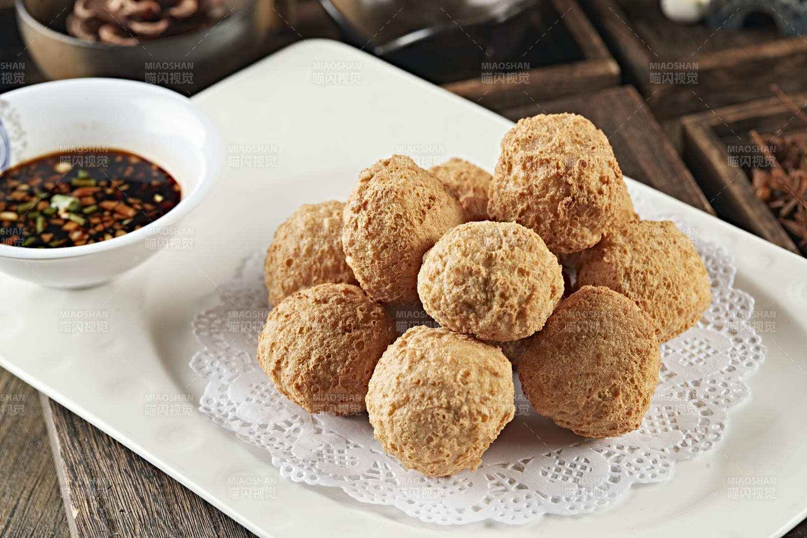 香炸豆腐丸子图片