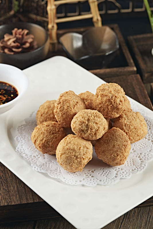 香炸豆腐丸子图片