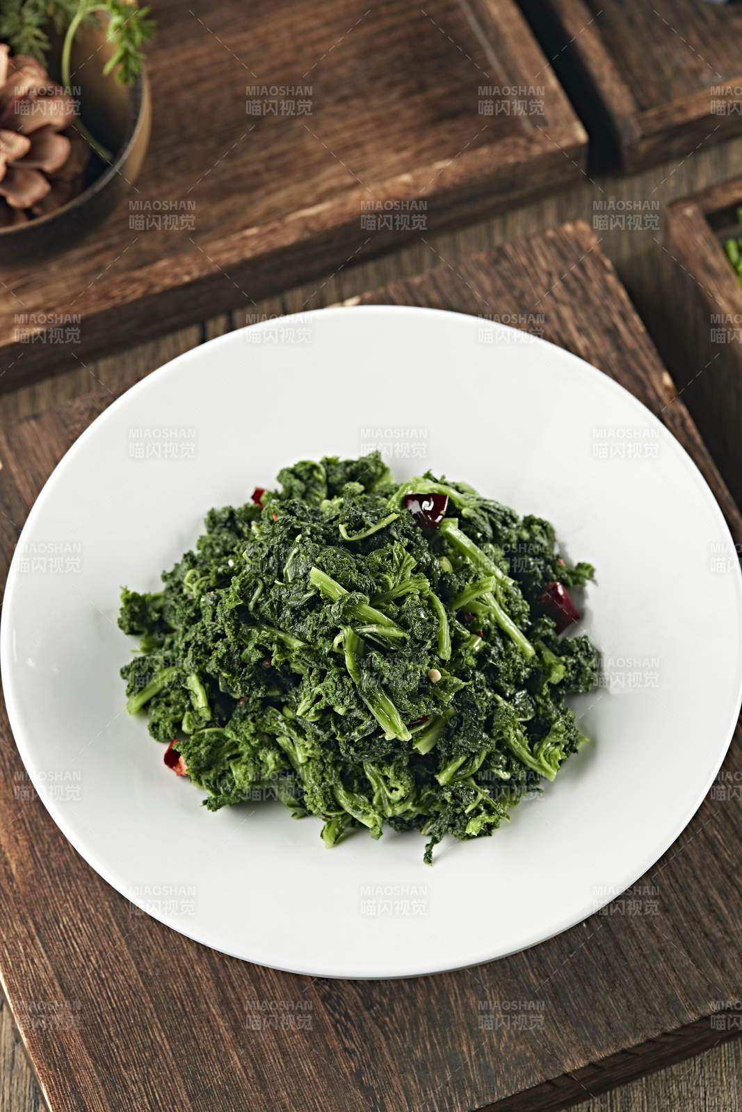 凉拌野生蕨菜猫爪菜图片