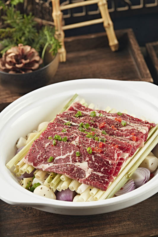 砂锅香茅日式雪花肥牛图片