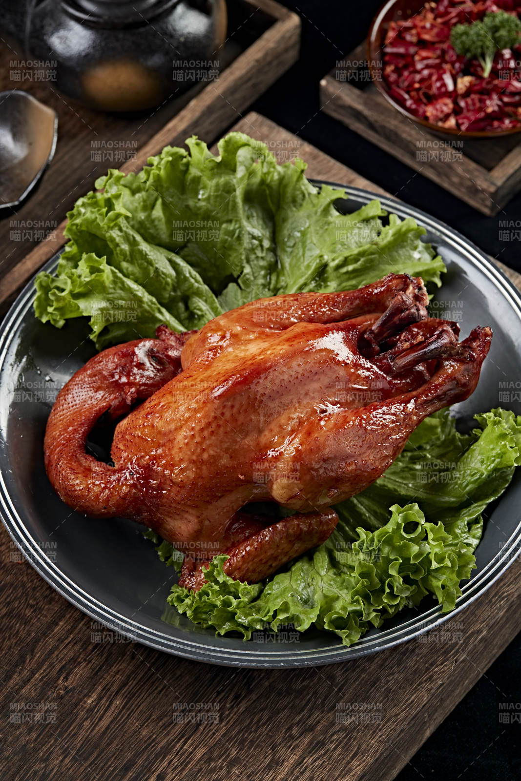 香酥卤味熏鸡图片