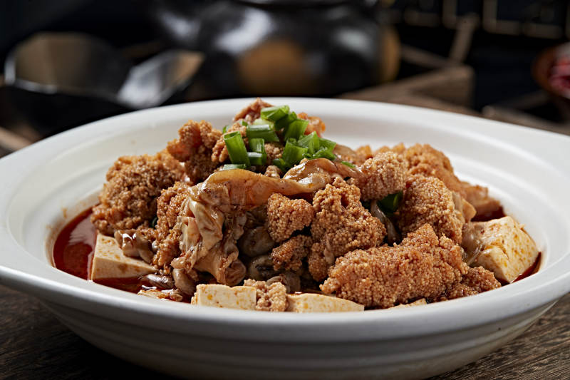 红油辣味炖鱼杂图片