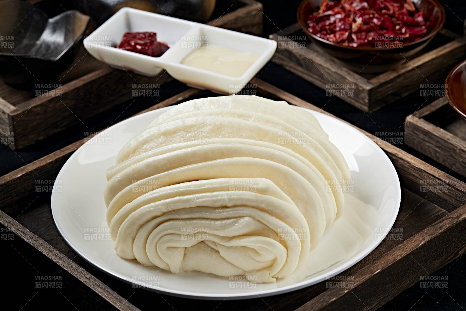 白面蒸大花卷图片