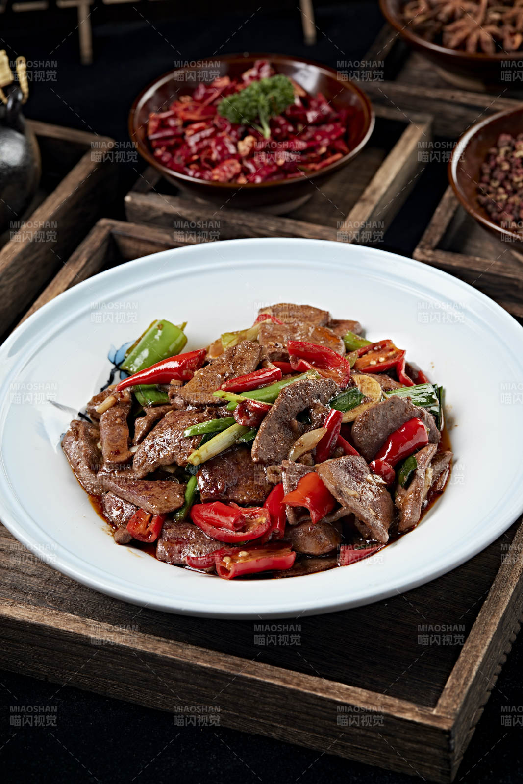 湘味青红椒蒜苗溜猪肝图片