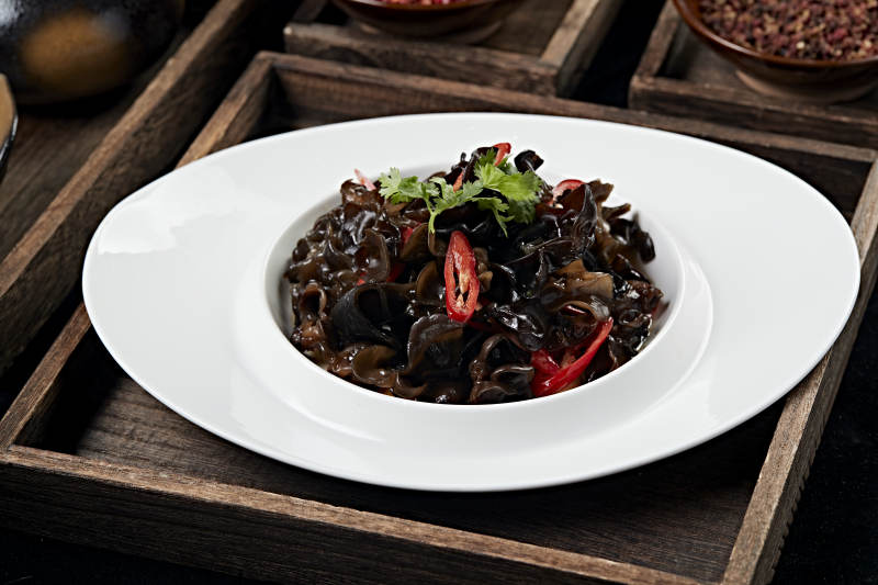 凉拌捞汁木耳图片