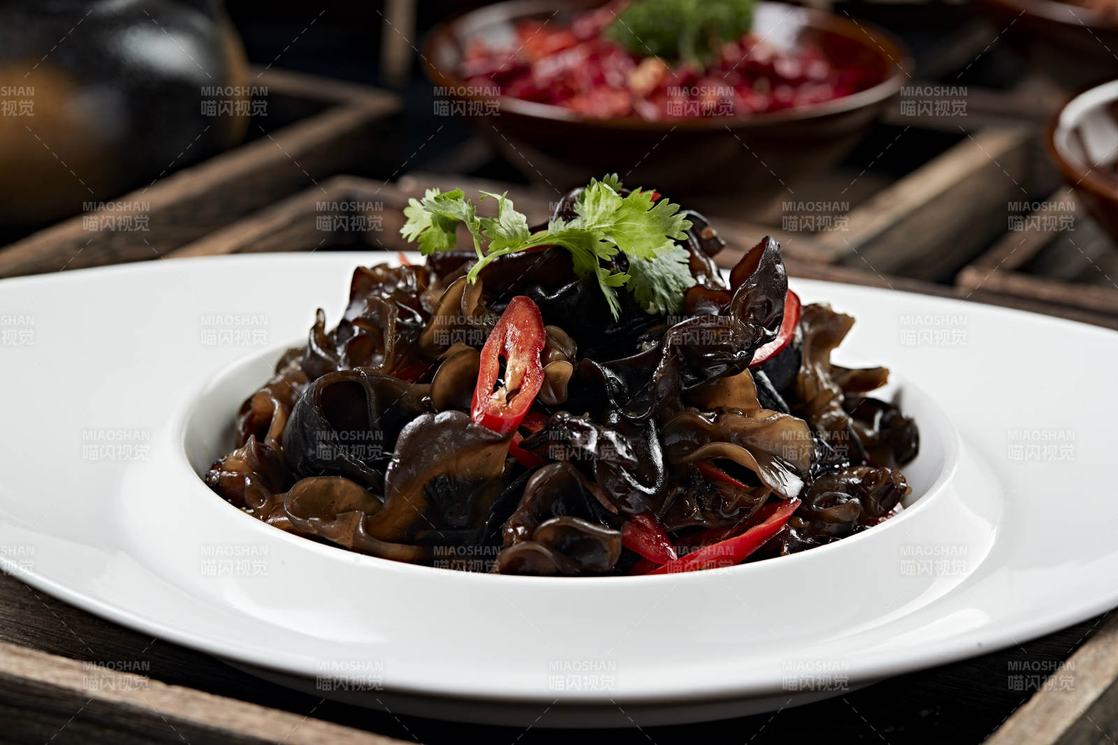 凉拌捞汁木耳图片