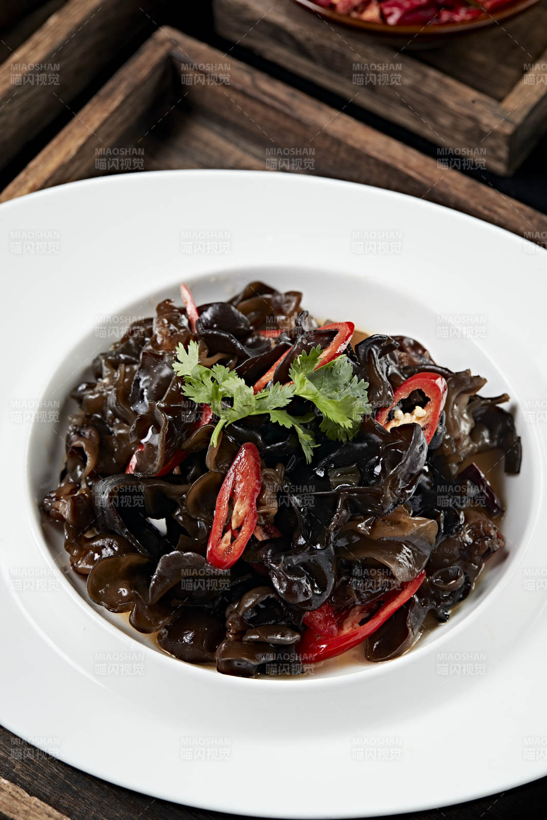 凉拌捞汁木耳图片
