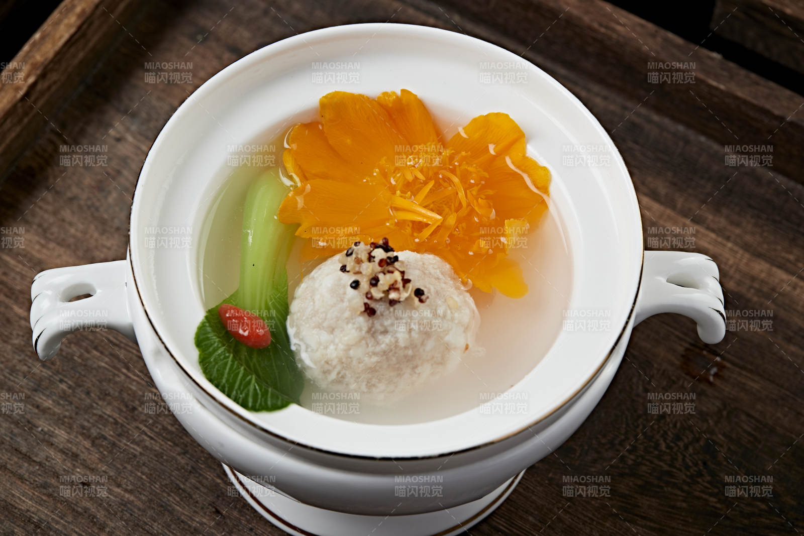 金莲花炖葵花大斩肉狮子头图片