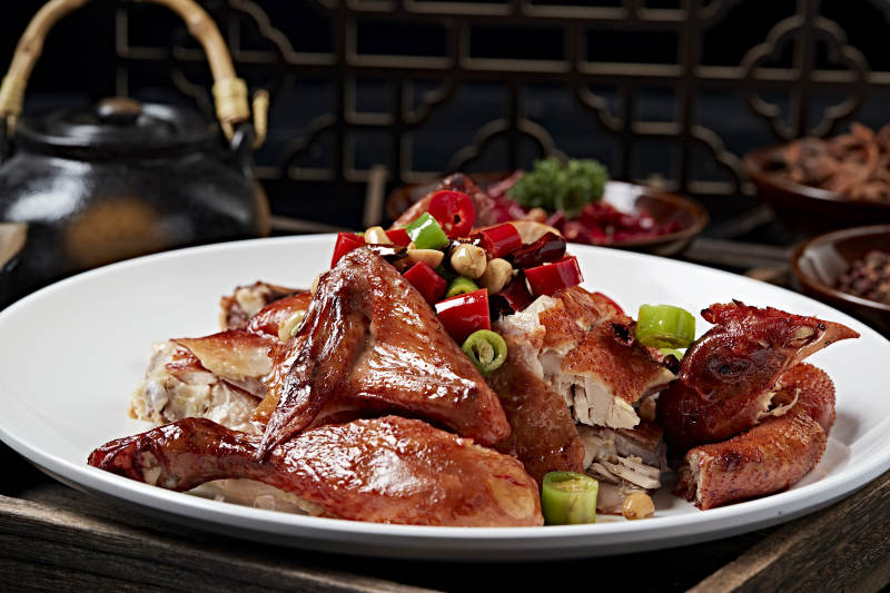 分切烟熏烧鸡图片