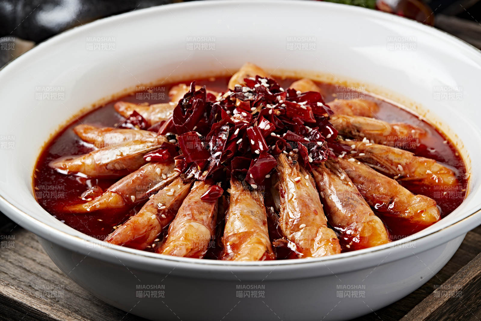 红油香辣大明虾图片