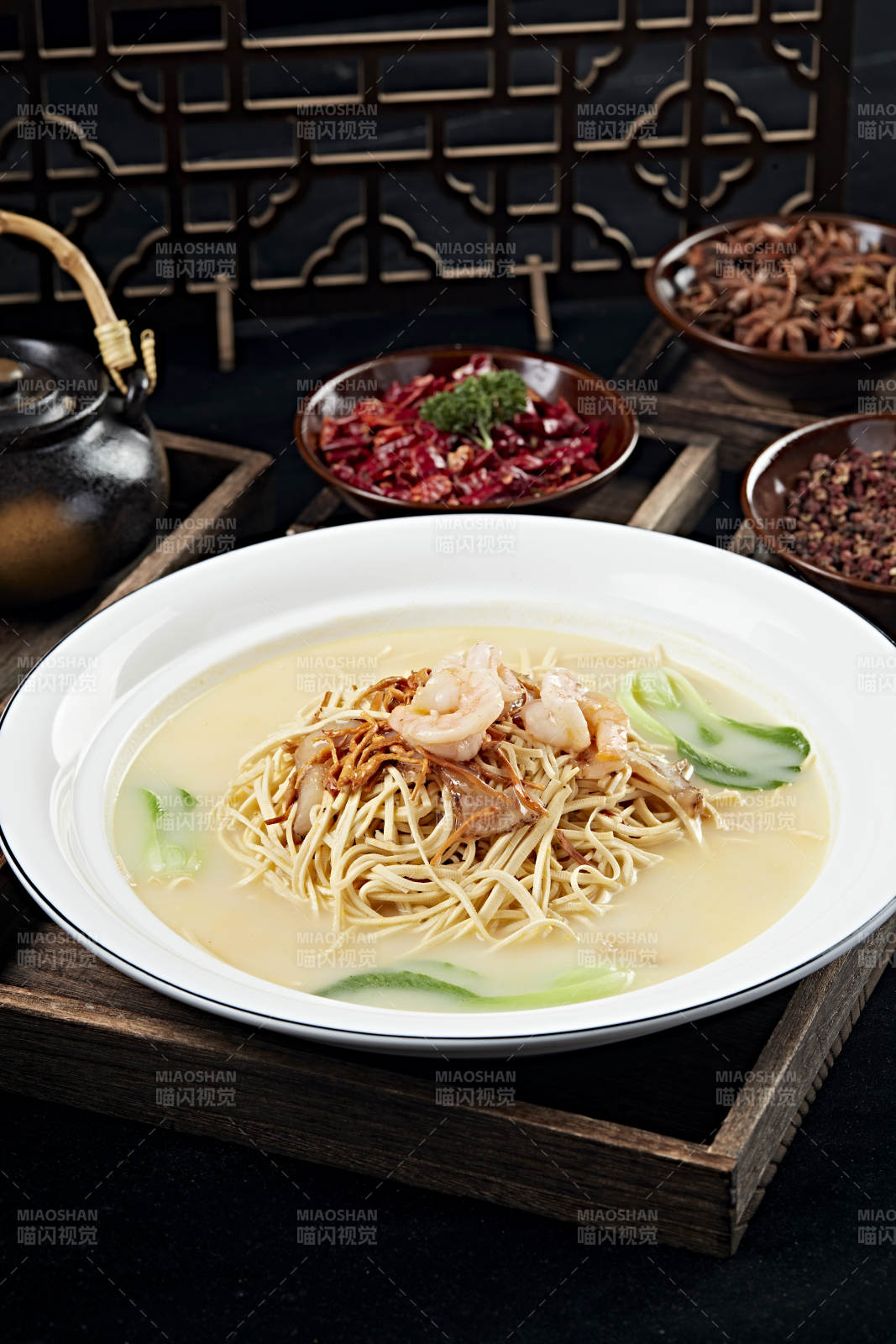 大虾仁烫干丝图片