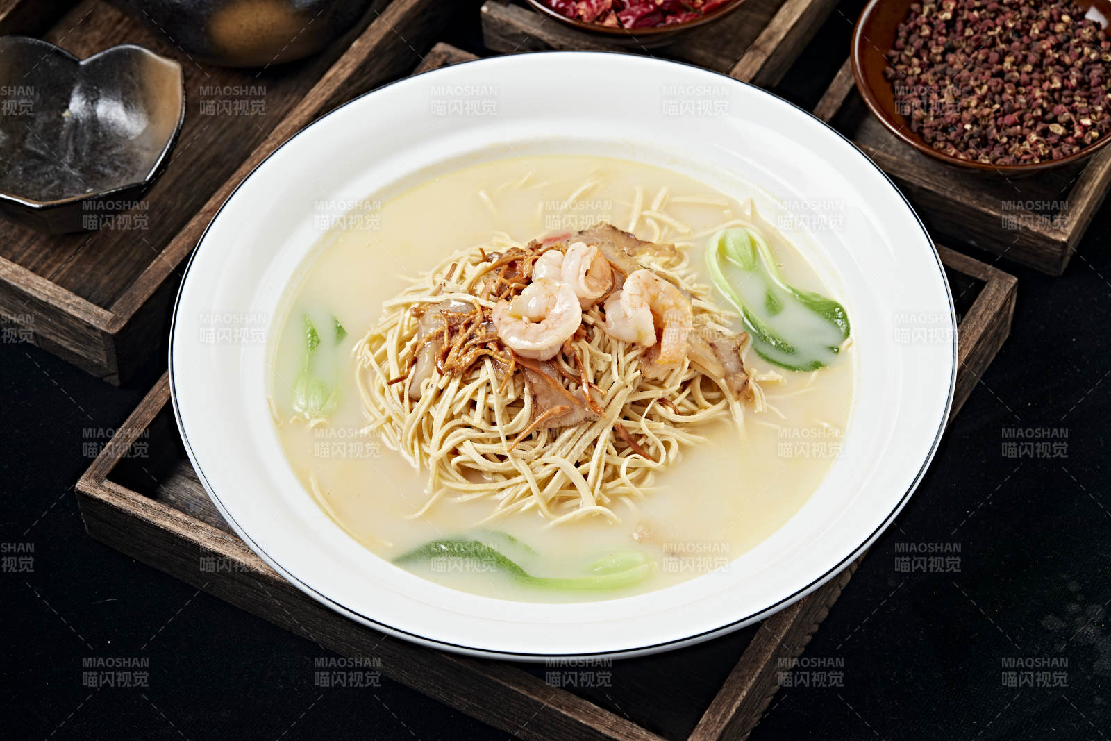 大虾仁烫干丝图片