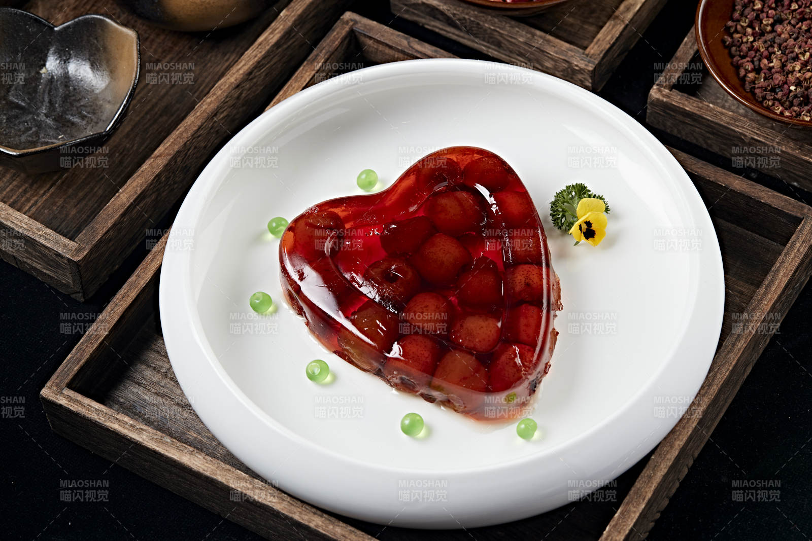 水晶之恋婚宴甜片山楂糕图片