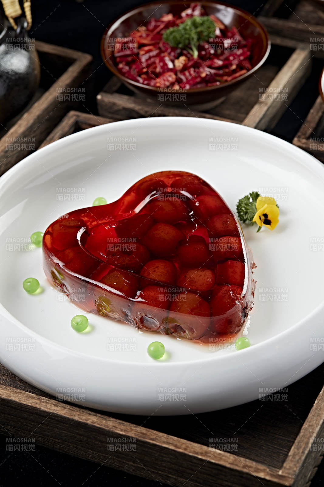 水晶之恋婚宴甜片山楂糕图片