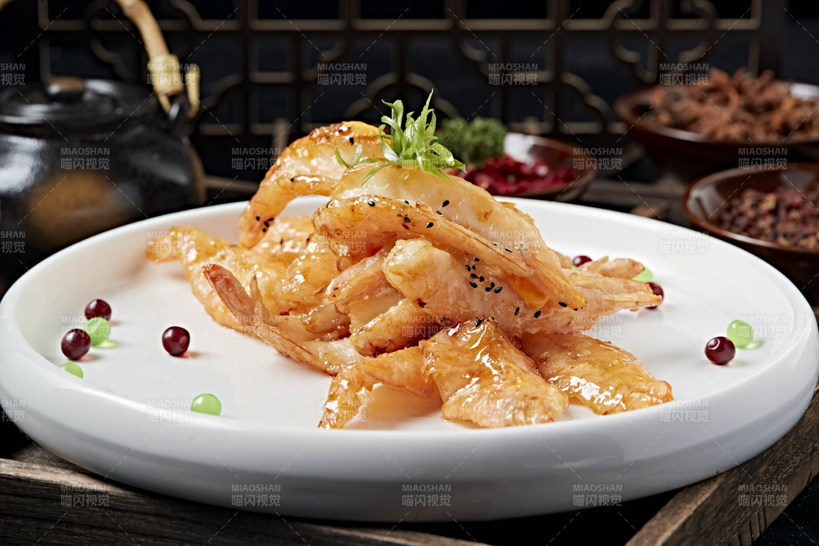 油炸糖醋开背大明虾图片