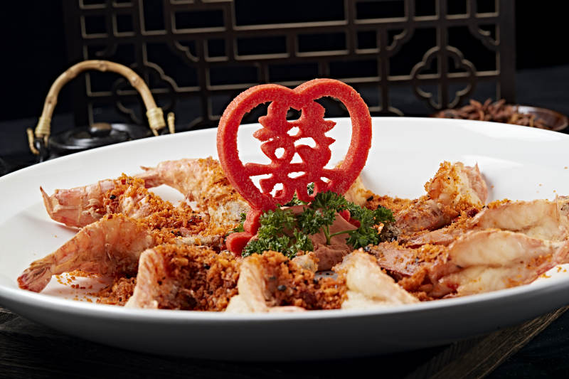 婚宴菜品避风塘油炸开背虾图片