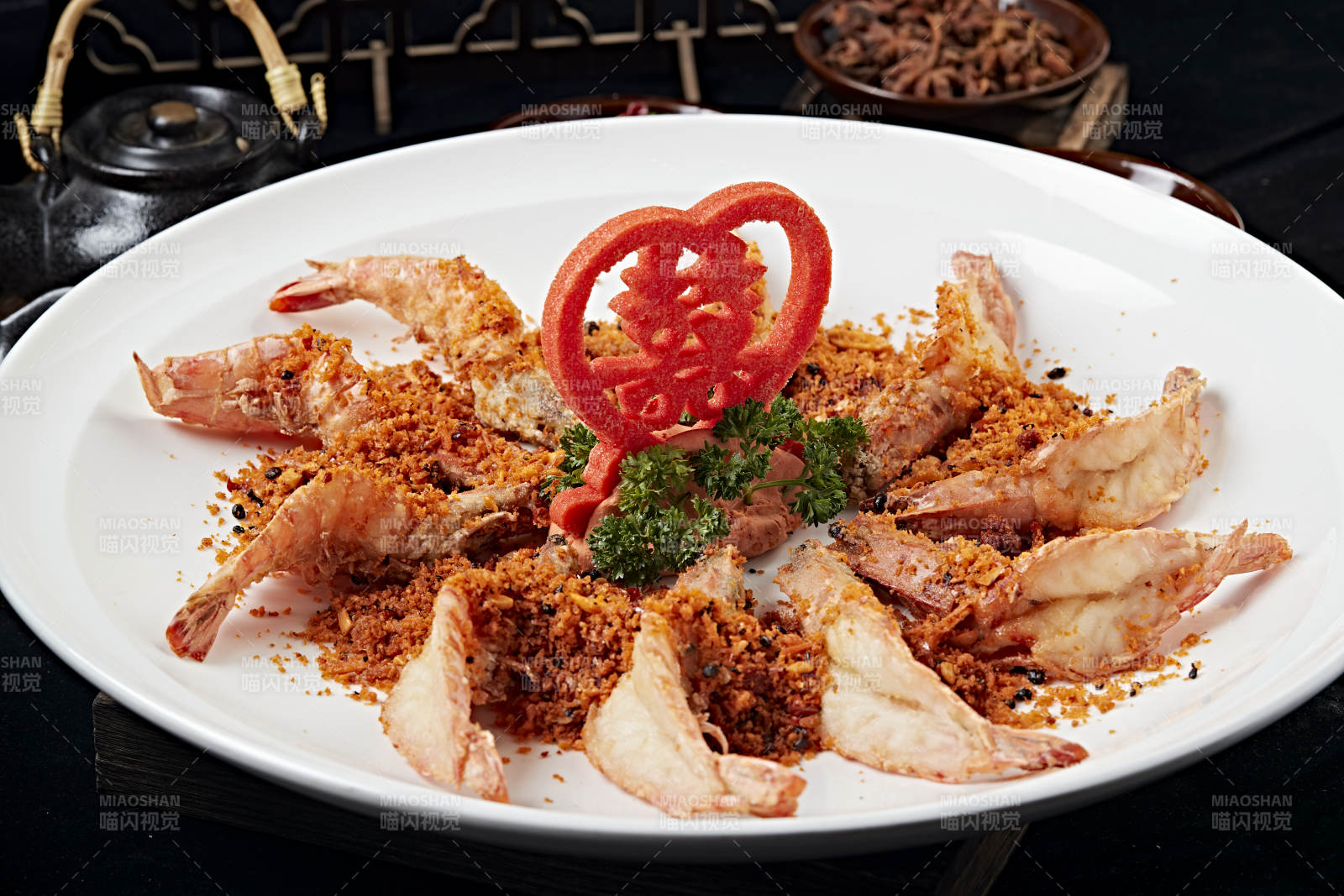 婚宴菜品避风塘油炸开背虾图片