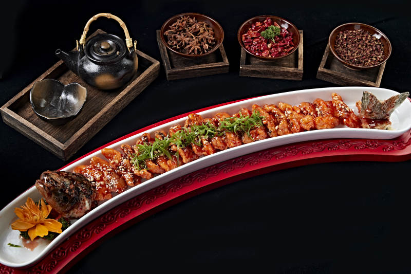 油炸糖醋鲈鱼段图片