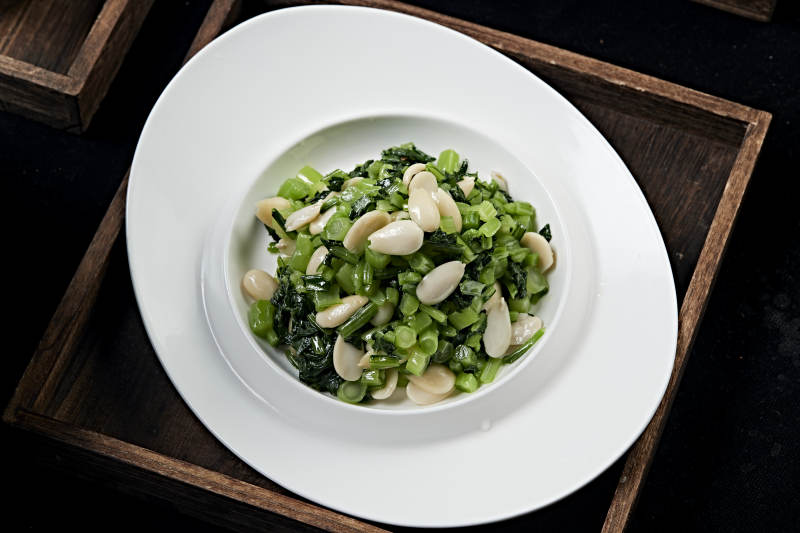 鲜雪里红凉拌水煮巴旦木图片