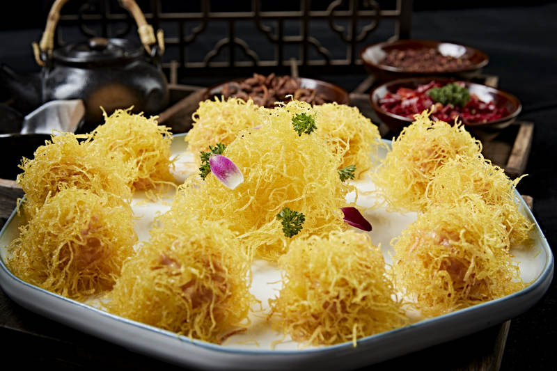 炸金丝大虾球图片