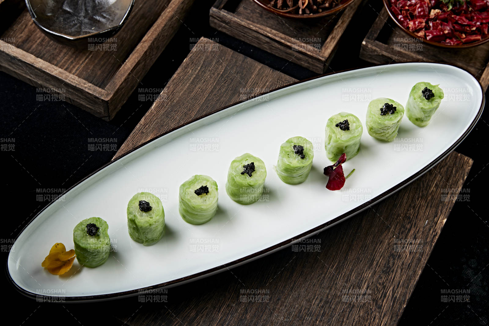 黑松露水煮包菜卷图片