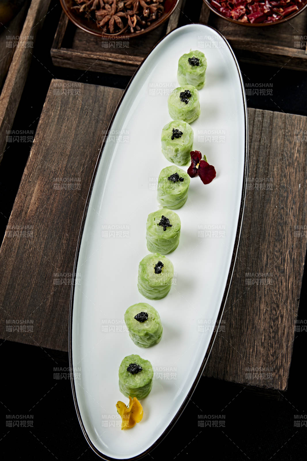 黑松露水煮包菜卷图片