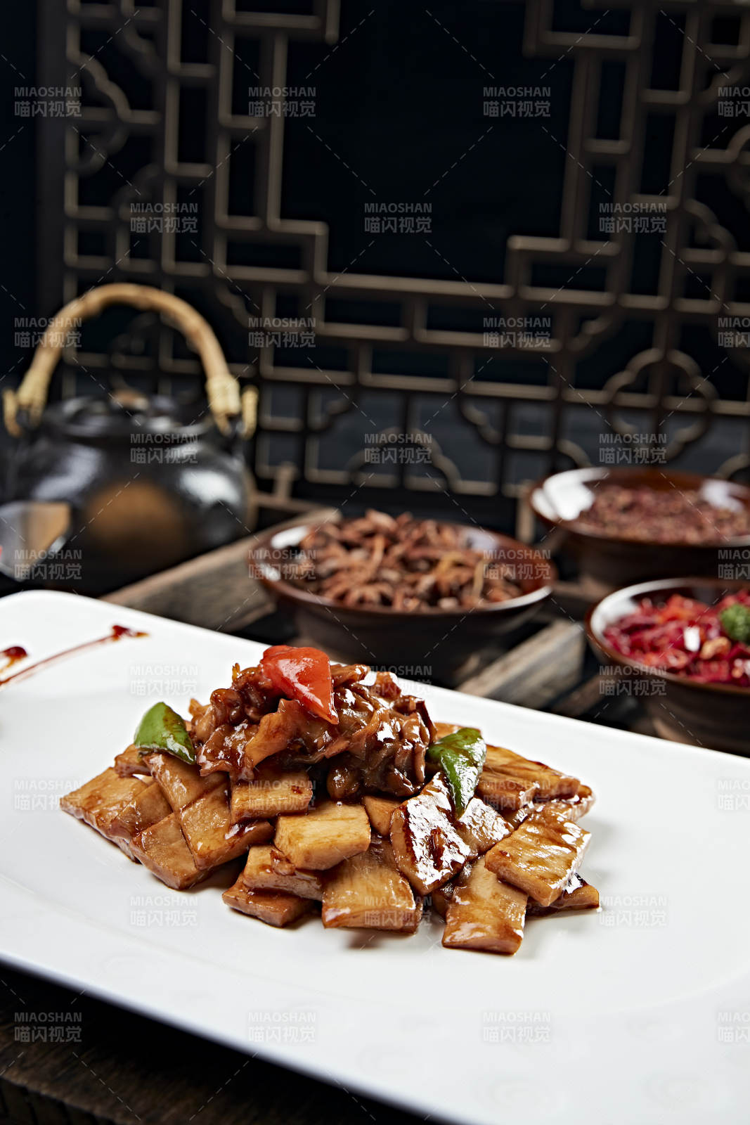 酱爆螺片杏鲍菇片图片