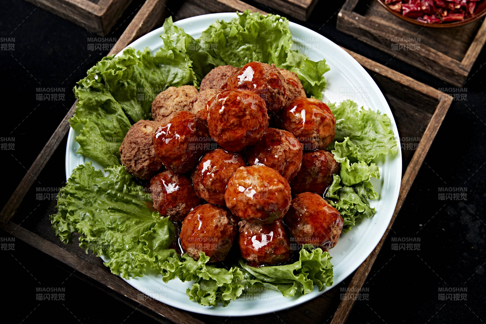 家常红烧炸丸子图片