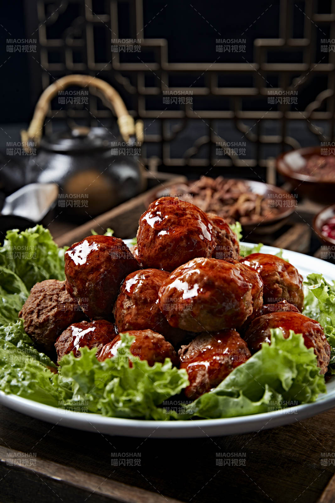 家常红烧炸丸子图片