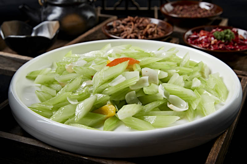 西芹炒百合图片