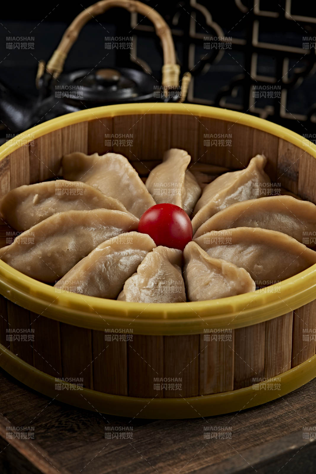 热腾腾的莜面蒸饺图片