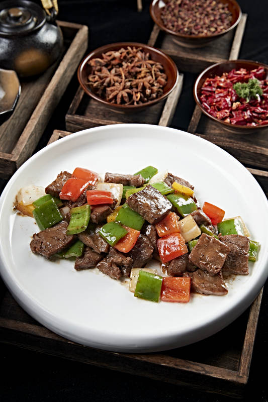 彩椒黑椒爆炒牛仔肉图片