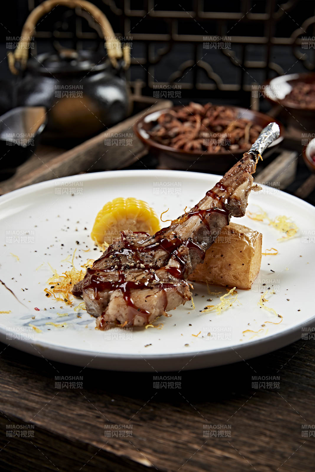 铁板波尔多法式铁板羊排图片