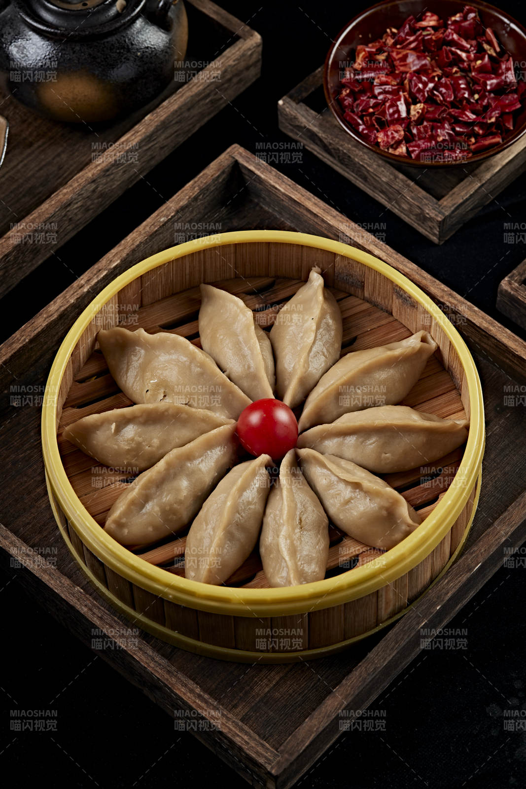 热腾腾的莜面蒸饺图片