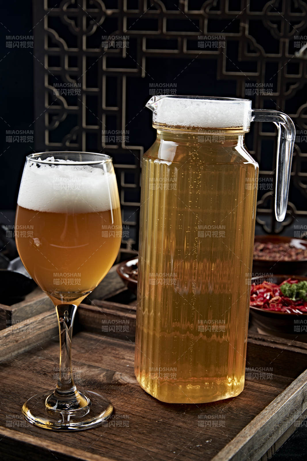夏日清凉饮品啤酒图片