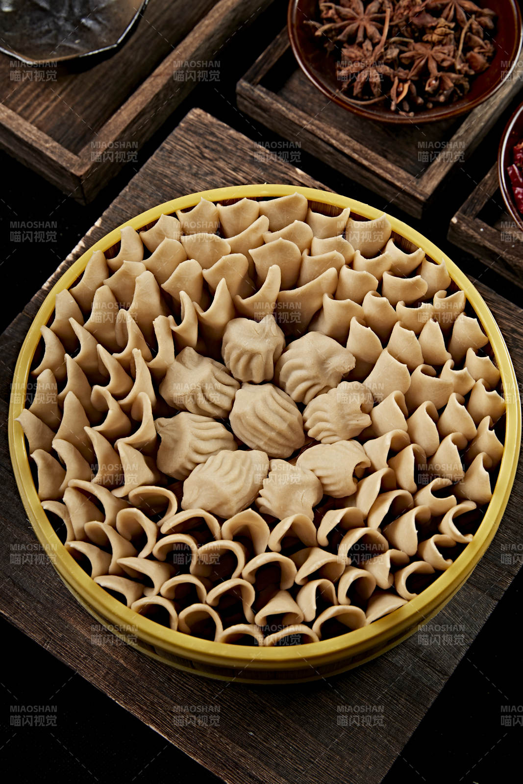 张家口地区特色美食坝上莜面组合餐图片