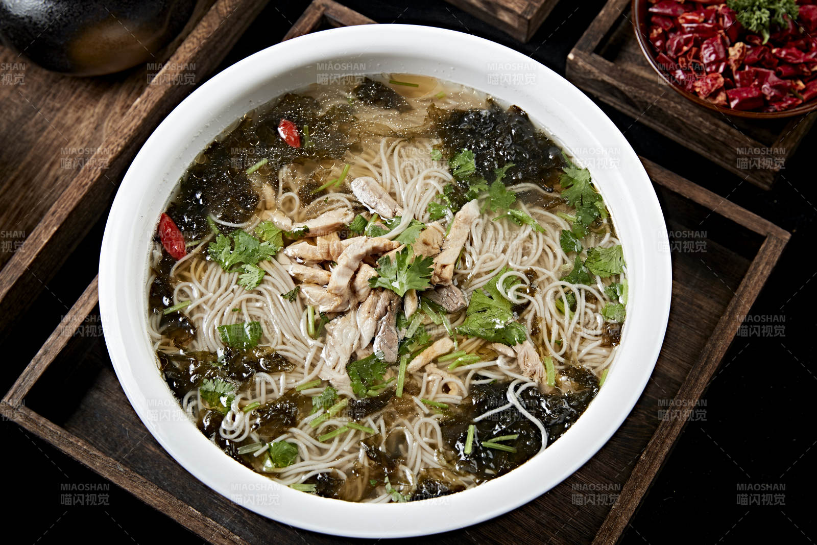 肉丝紫菜荞麦面图片