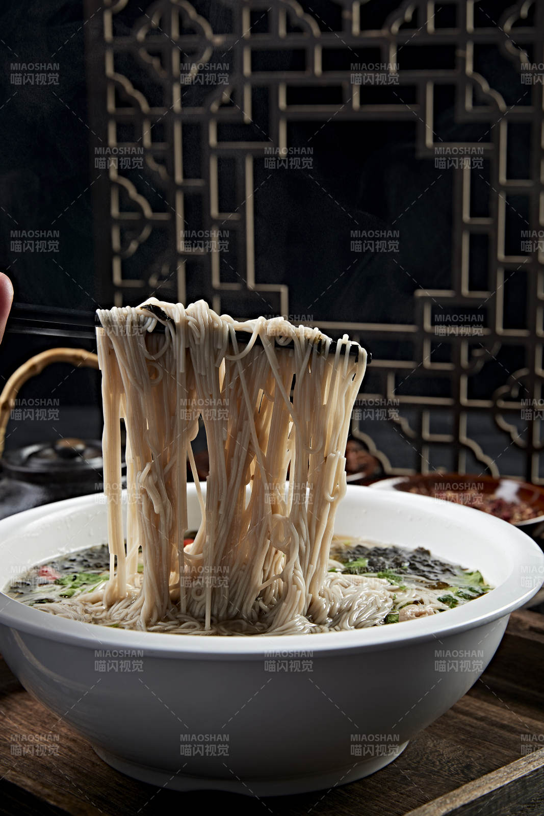 肉丝紫菜荞麦面图片