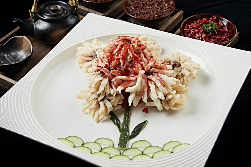 油炸浇汁狮子鱼图片