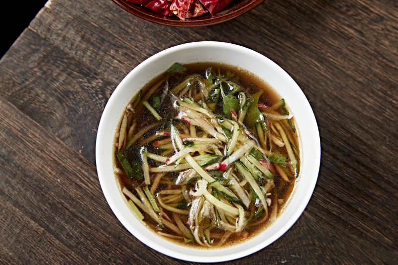 酸汤黄瓜水萝卜丝蘸水图片