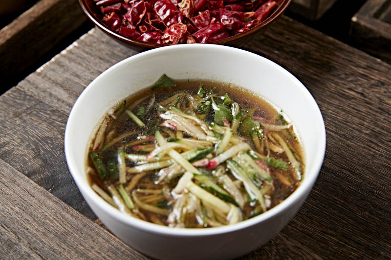 酸汤黄瓜水萝卜丝蘸水图片