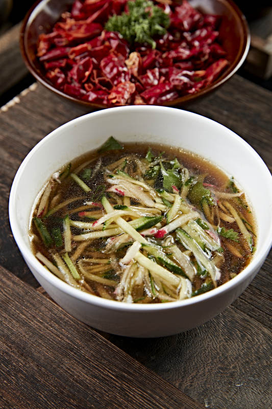 酸汤黄瓜水萝卜丝蘸水图片