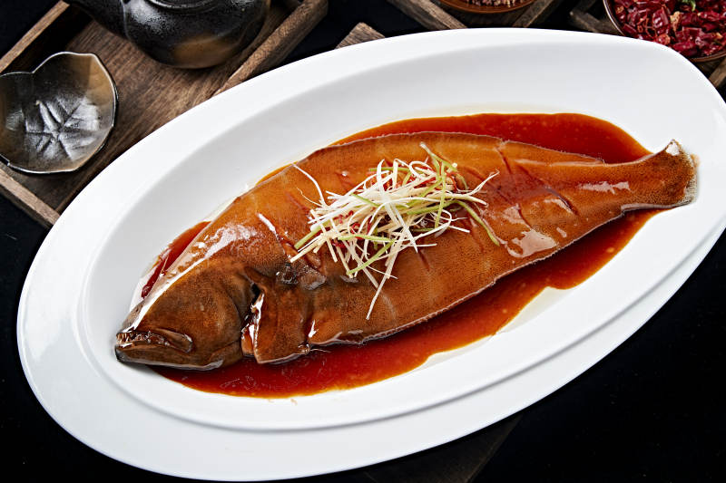 浇汁深海鲽鱼图片