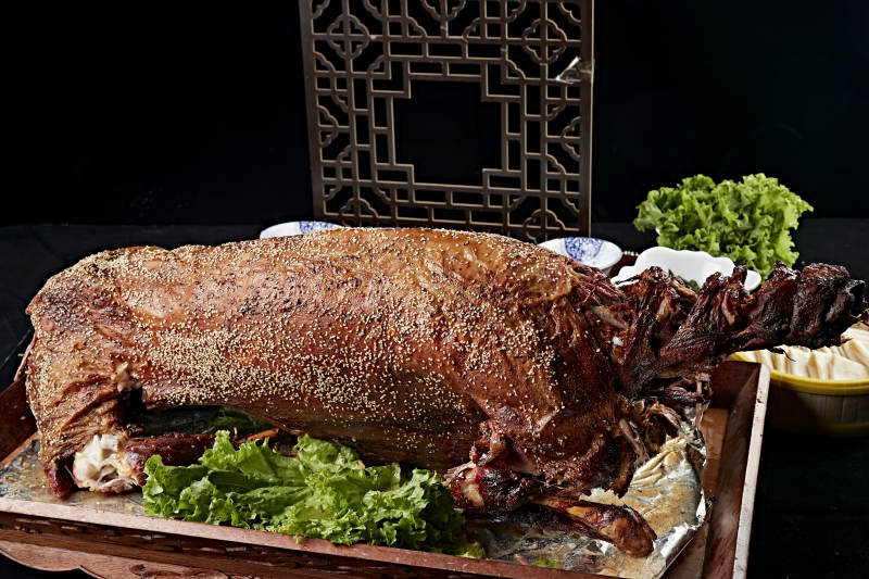 蒙古族炭烤羊排图片