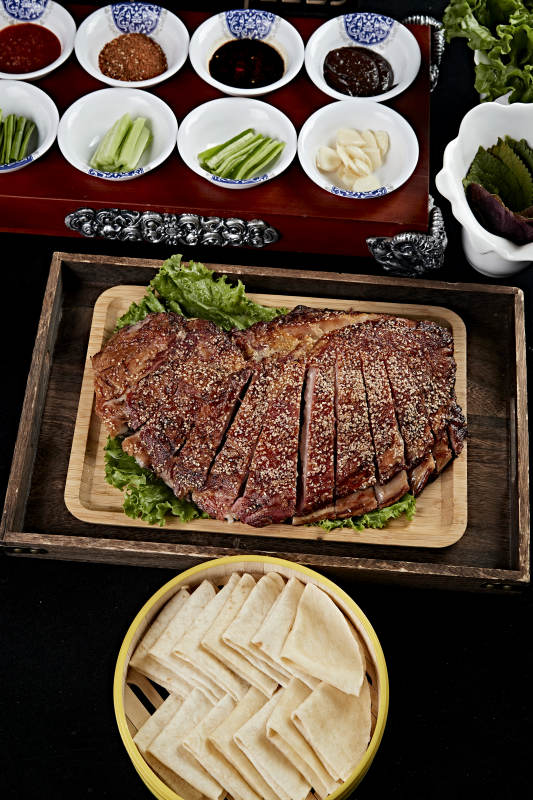 蒙古族炭烤羊排图片