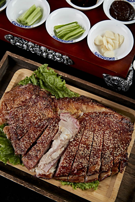 蒙古族炭烤羊排图片