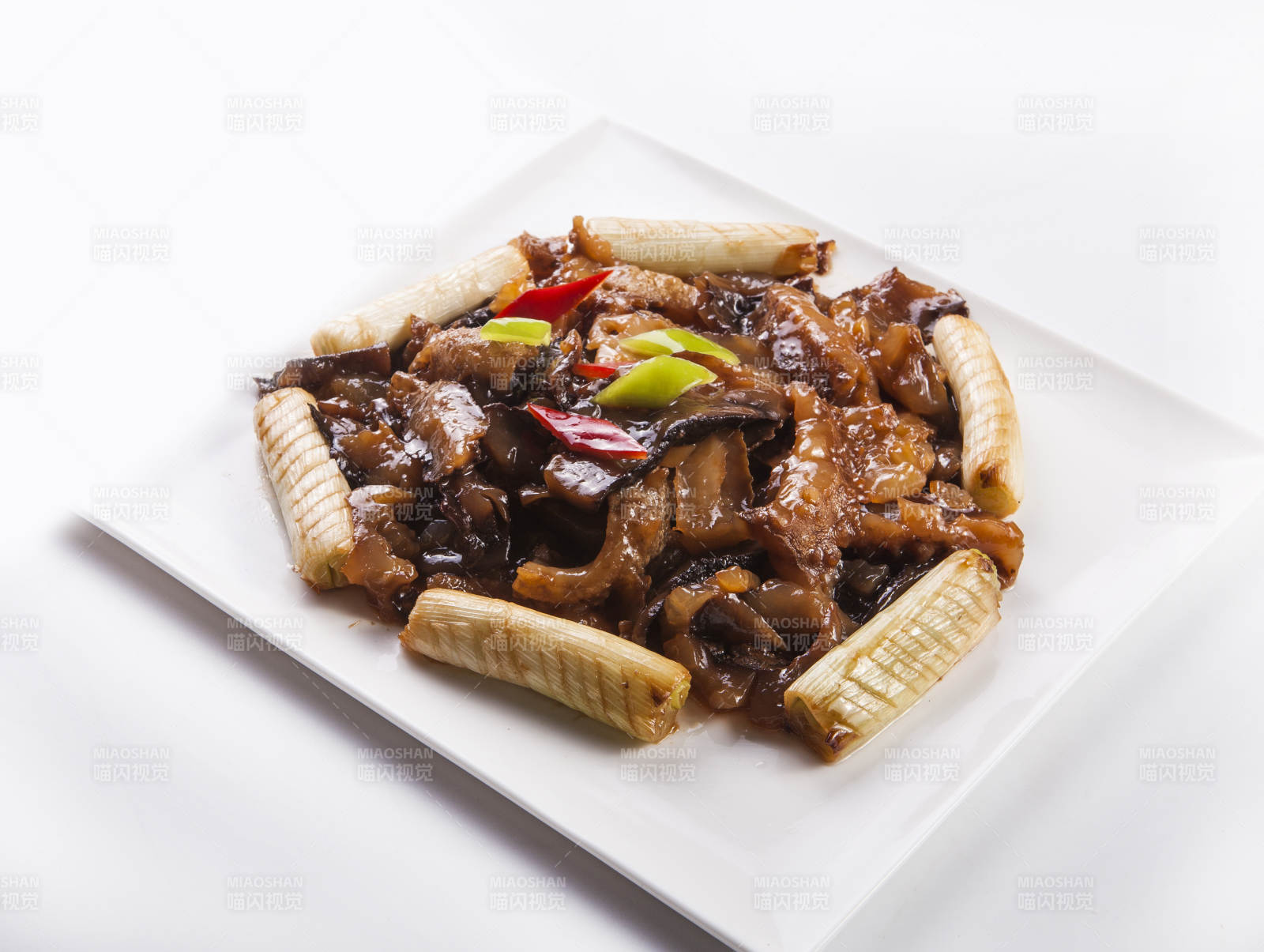 葱烧蹄筋梅花参图片