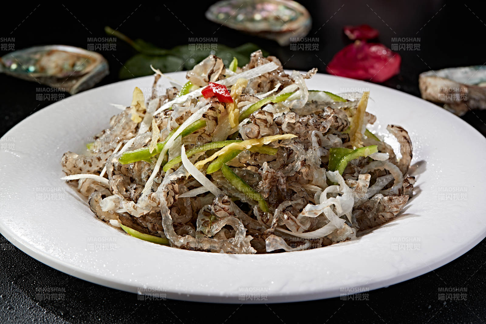 凉拌葱香鱼皮图片